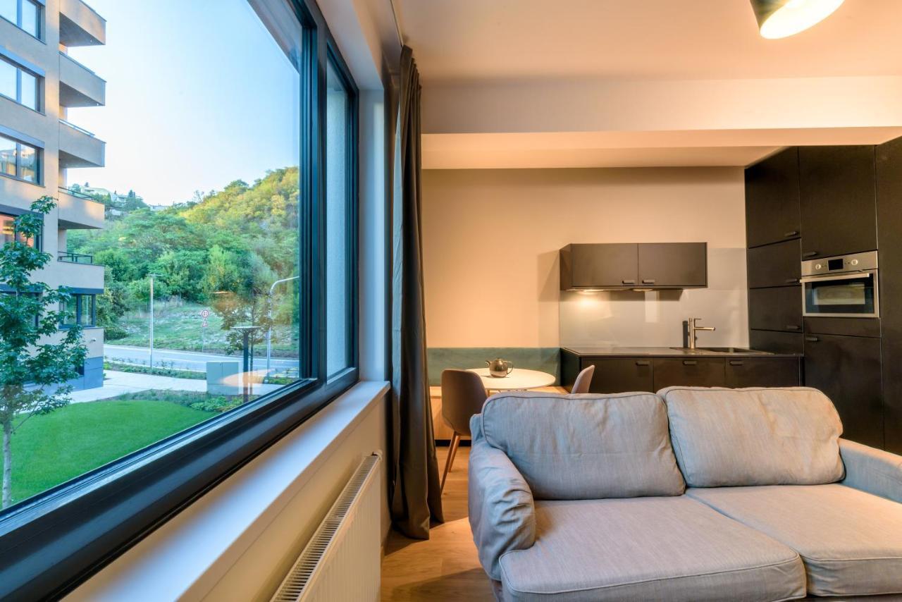 Bratislava Center, River Front, Private Parking Included Apartment Екстериор снимка